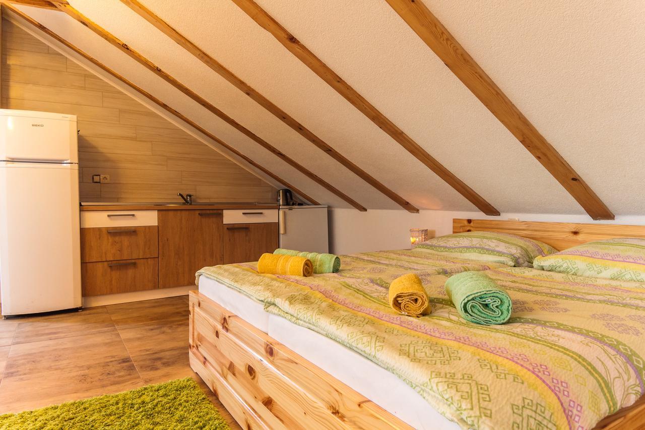 Apartments Fairy Land Rakovica Luaran gambar