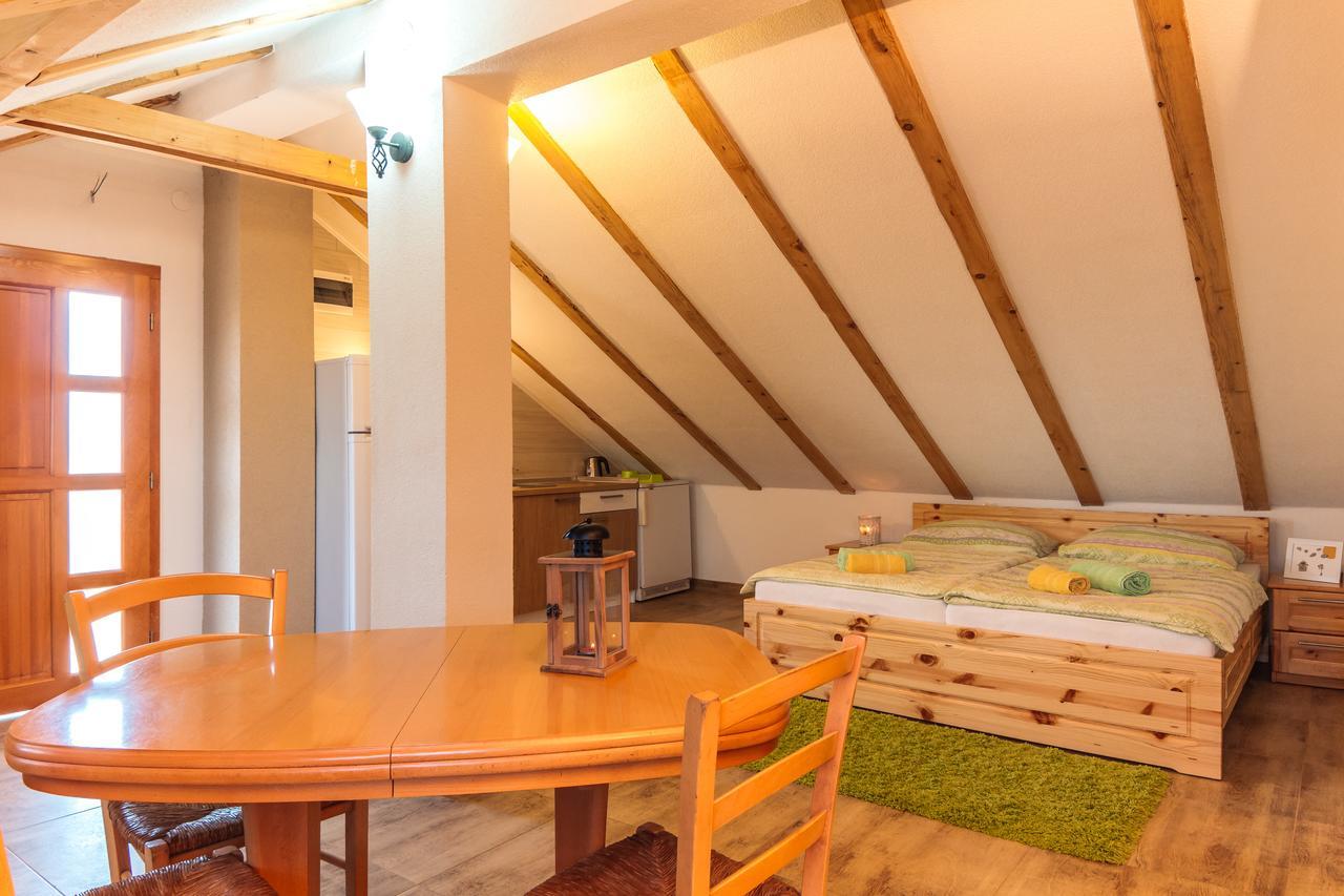 Apartments Fairy Land Rakovica Luaran gambar